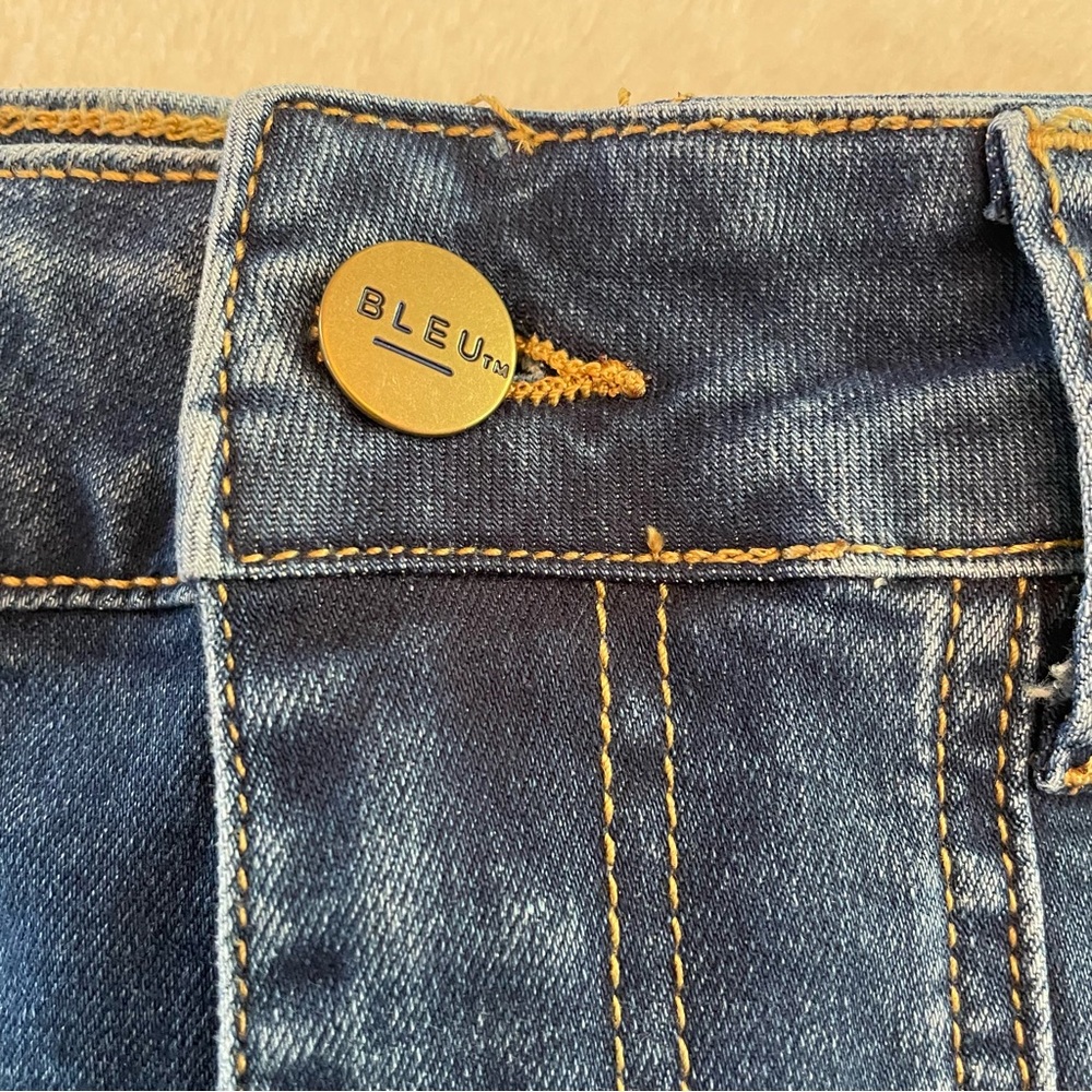 Bleu stretch denim shorts - size 12 - Picture 4 of 8